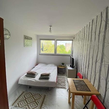 Night Host Robotnicza Apartamento Breslavia Exterior foto